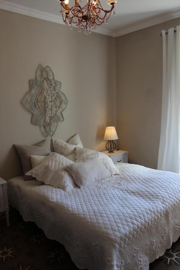 Mas Les Romarins, 10 Min D'Uzes, Piscine Et Grand Jardin Clos, Jeux, Nid De Repos Et Base Pour Activites Dans Le Gard (Adults Only) Bagian luar foto