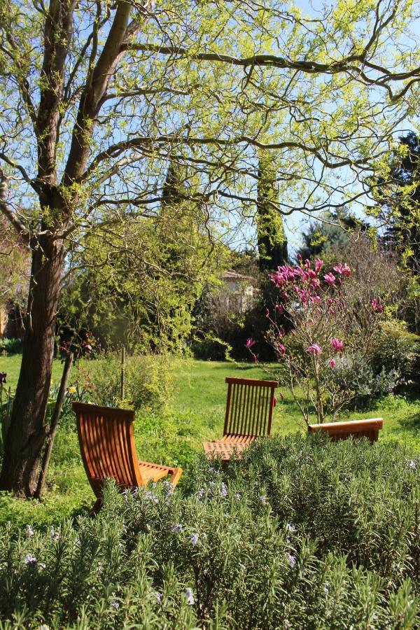 Mas Les Romarins, 10 Min D'Uzes, Piscine Et Grand Jardin Clos, Jeux, Nid De Repos Et Base Pour Activites Dans Le Gard (Adults Only) Bagian luar foto