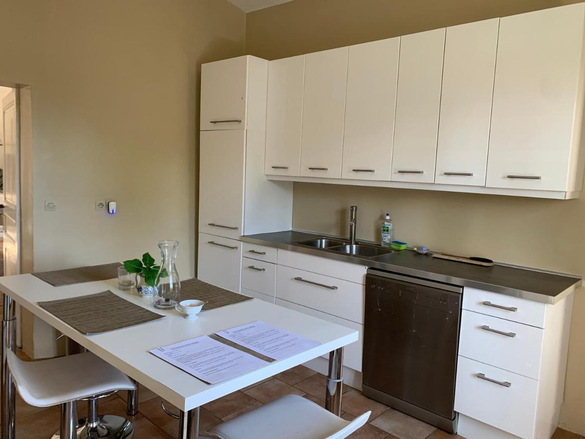 Mas Les Romarins, 10 Min D'Uzes, Piscine Et Grand Jardin Clos, Jeux, Nid De Repos Et Base Pour Activites Dans Le Gard (Adults Only) Bagian luar foto